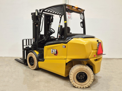 Carretilla Elevadora Electrica 4 ruedas caterpillar EP55NH - 3970002 | Europea de Carretillas 2