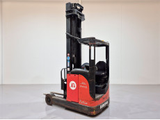 Carretilla Retractil conductor sentado linde R20 - 741008 | Europea de Carretillas