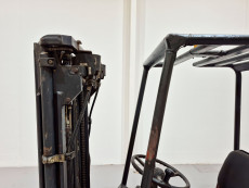 Carretilla Elevadora Electrica 3 ruedas linde E12Z - 1353006 | Europea de Carretillas