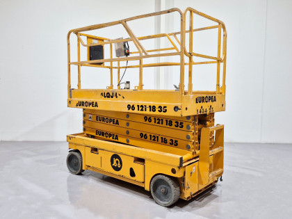 Plataforma Tijera Electrica haulotte COMPACT 12 - 1454023 | Europea de Carretillas 2