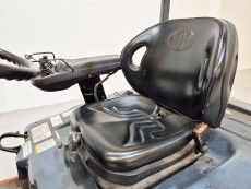 Carretilla Elevadora Electrica 3 ruedas toyota 7FBEF18 - 1458003 | Europea de Carretillas