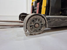 Carretilla Retractil conductor sentado hyster R1.6 - 2188006 | Europea de Carretillas