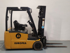 Carretilla Elevadora Electrica 3 ruedas caterpillar EP20PNT - 3593002 | Europea de Carretillas