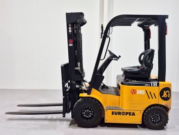 Carretilla Elevadora Electrica 4 ruedas MB FORKLIFT EFL181 (Litio)