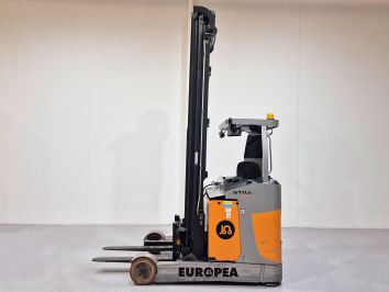 Carretilla Retractil conductor sentado STILL FM-X 25
