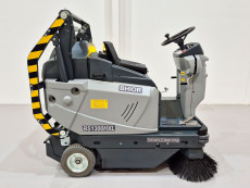 Barredora Conductor sentado bhior BS1300HXL - 3860003 | Europea de Carretillas