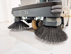 Barredora Conductor sentado bhior BS1300HXL - 3860003 | Europea de Carretillas
