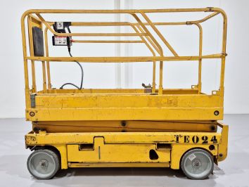 Plataforma Tijera Electrica HAULOTTE COMPACT 8