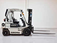 Carretilla Elevadora Diesel unicarriers Y1D2A25Q - 2511005 | Europea de Carretillas