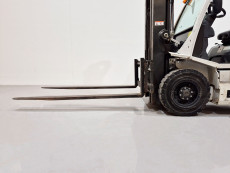 Carretilla Elevadora Diesel unicarriers Y1D2A25Q - 2511005 | Europea de Carretillas