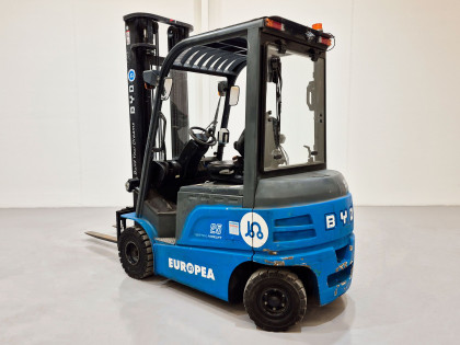 Carretilla Elevadora Electrica 4 ruedas byd ECB25C (Litio) 80V 270Ah - 2265041 | Europea de Carretillas 2