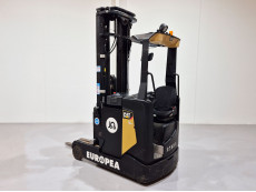 Carretilla Retractil conductor sentado caterpillar NR16N2C - 2753008 | Europea de Carretillas