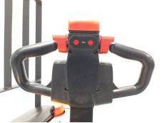 Transpaleta Electrica mb forklift EPT20-20WAL (Litio) - 3395011 | Europea de Carretillas