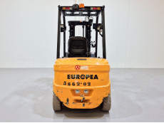 Carretilla Elevadora Electrica 4 ruedas mb forklift EFL353 - 3662002 | Europea de Carretillas