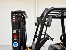 Carretilla Elevadora Electrica 4 ruedas mb forklift EFL353 - 3662002 | Europea de Carretillas