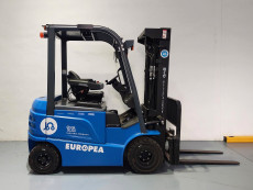 Carretilla Elevadora Electrica 4 ruedas byd SEF25C - 3675004 | Europea de Carretillas
