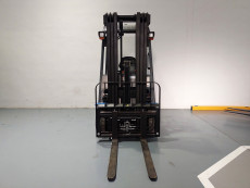 Carretilla Elevadora Electrica 4 ruedas byd SEF25C - 3675004 | Europea de Carretillas