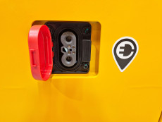 Carretilla Elevadora Electrica 4 ruedas mb forklift EFL303 (Litio) 80V 205Ah - 3751015 | Europea de Carretillas