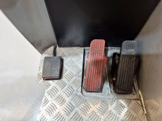 Carretilla Retractil conductor sentado mb forklift RSEW125 - 3817001 | Europea de Carretillas