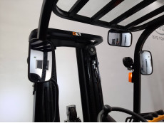 Carretilla Elevadora Electrica 4 ruedas mb forklift EFL252 (Litio) - 3258013 | Europea de Carretillas