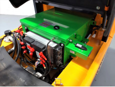 Carretilla Elevadora Electrica 4 ruedas mb forklift EFL252 (Litio) - 3258013 | Europea de Carretillas