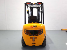 Carretilla Elevadora Electrica 4 ruedas mb forklift EFL302 (Litio) - 3185008 | Europea de Carretillas