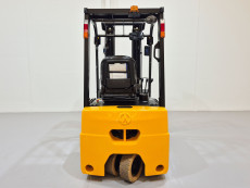 Carretilla Elevadora Electrica 3 ruedas mb forklift CPD18TVL (Litio) 80V 205Ah - 3521064 | Europea de Carretillas