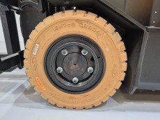 Carretilla Elevadora Electrica 3 ruedas mb forklift CPD18TVL (Litio) 80V 205Ah - 3521064 | Europea de Carretillas