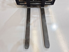 Carretilla Elevadora Electrica 3 ruedas mb forklift CPD18TVL (Litio) 80V 205Ah - 3521064 | Europea de Carretillas