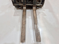 Carretilla Elevadora Electrica 3 ruedas linde E18L-01 - 3708002 | Europea de Carretillas
