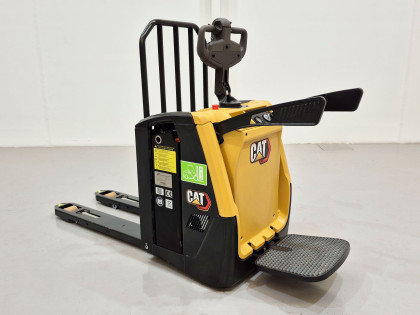 Transpaleta Electrica con plataforma caterpillar NPV20N3 (LITIO) - 3964012 | Europea de Carretillas 2
