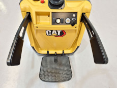 Transpaleta Electrica con plataforma caterpillar NPV20N3 (LITIO) - 3964012 | Europea de Carretillas