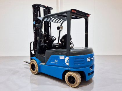 Carretilla Elevadora Electrica 4 ruedas byd ECB30C - 2266018 | Europea de Carretillas 2