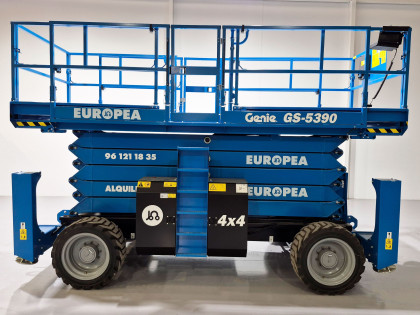 Plataforma Tijera Diesel genie GS5390 - 2523011 | Europea de Carretillas 2