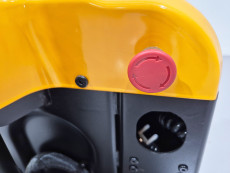 Transpaleta Electrica mb forklift EPL154 (Litio) 24V 30Ah - 3125133 | Europea de Carretillas