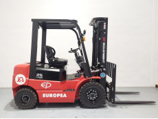 Carretilla Elevadora Electrica 4 ruedas mb forklift EFL252 (Litio) - 3258006 | Europea de Carretillas