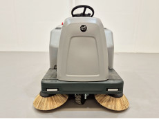 Barredora Conductor sentado bhior BS1400 V.2 - 3640008 | Europea de Carretillas