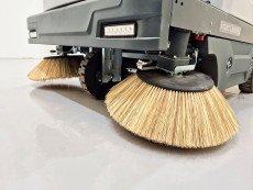 Barredora Conductor sentado bhior BS1400 V.2 - 3640008 | Europea de Carretillas