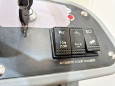 Barredora Conductor sentado bhior BS1400 V.2 - 3640008 | Europea de Carretillas
