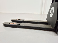 Transpaleta Electrica mb forklift XP15 (Litio) 24V 60Ah - 3761002 | Europea de Carretillas
