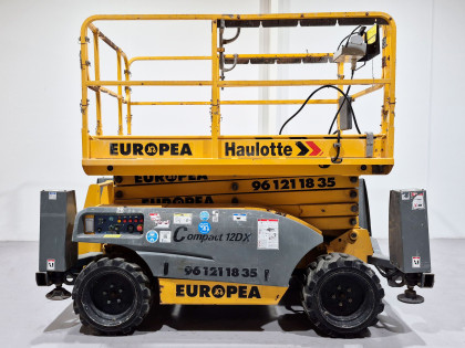 Plataforma Tijera Diesel haulotte C12DX - 1262034 | Europea de Carretillas 2