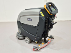 Fregadora Industrial Conduct Acompañante bhior B600 - 4085002 | Europea de Carretillas