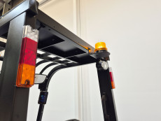 Carretilla Elevadora Electrica 3 ruedas mb forklift CPD18TVL (Litio) 80V 205Ah - 3521066 | Europea de Carretillas