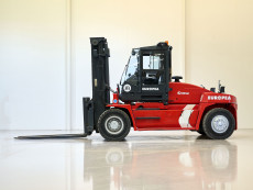 Carretilla Elevadora Diesel - Capacidad 12.000 Kg CD12